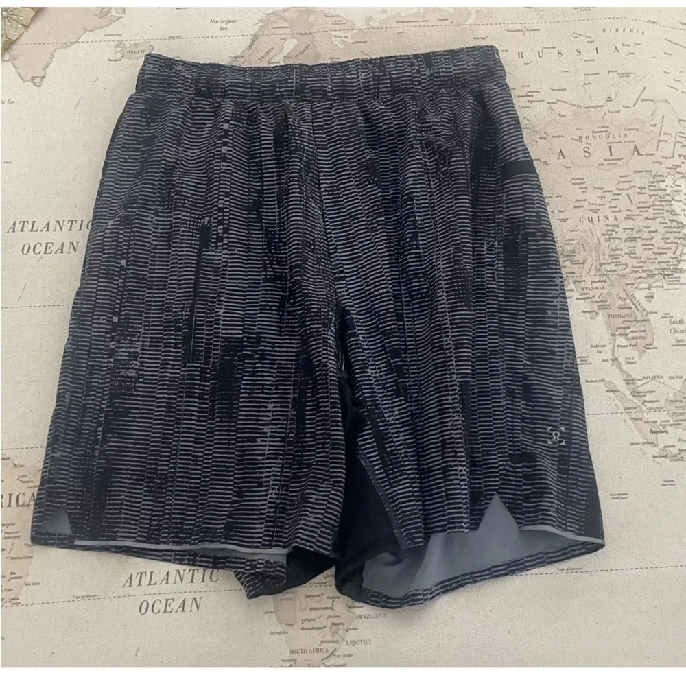 Lululemon Men's Surge Short Linerless 7" Matchstick Asphalt Grey Black Small - Picture 9 of 9